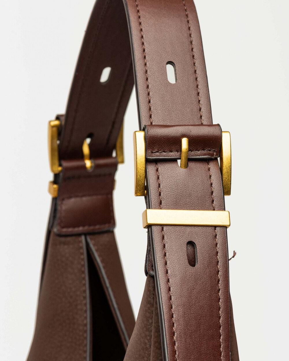 Bolso Raw en efecto gamuza Marron
