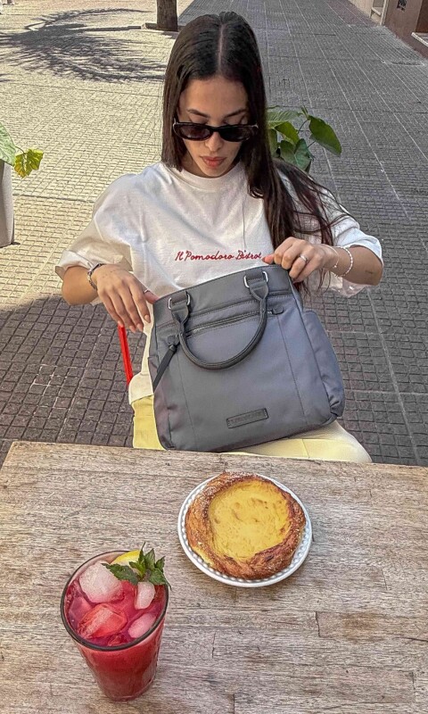 CARTERA MOCHILA VAINILLA GRAFITO