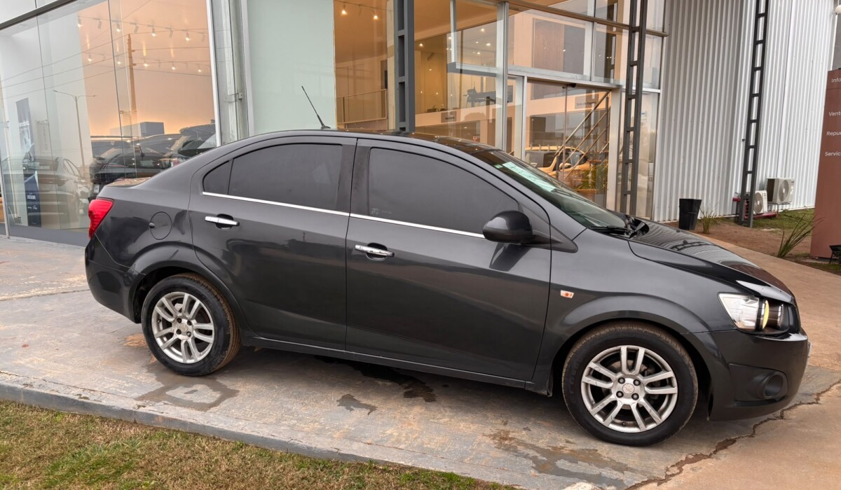 Chevrolet Sonic LTZ - 2014 Chevrolet Sonic LTZ - 2014