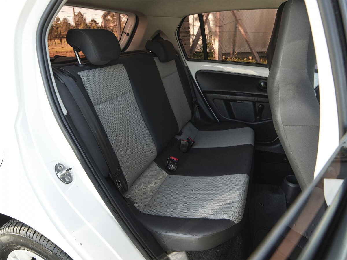 Volkswagen Up Take 1.0 Extra Full| Permuta / Financia Volkswagen Up Take 1.0 Extra Full| Permuta / Financia