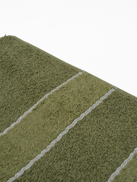 TOALLA DE BAÑO VELVET VERDE MUSGO