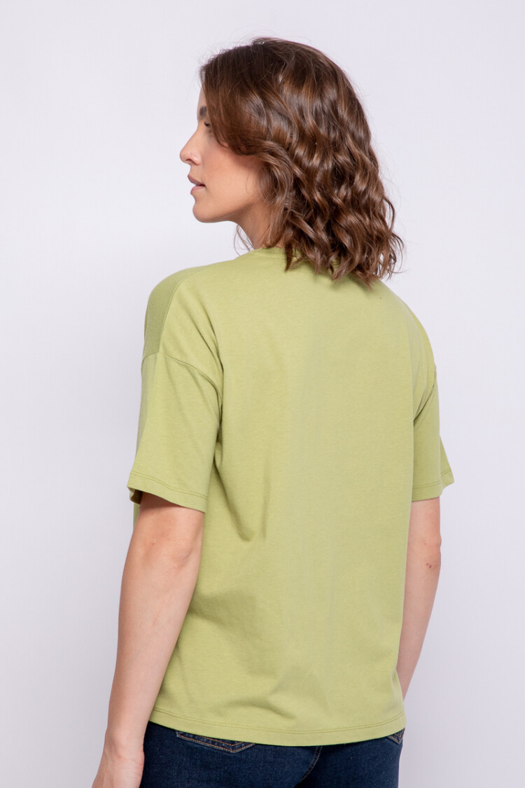 REMERA SPREAD Verde Musgo