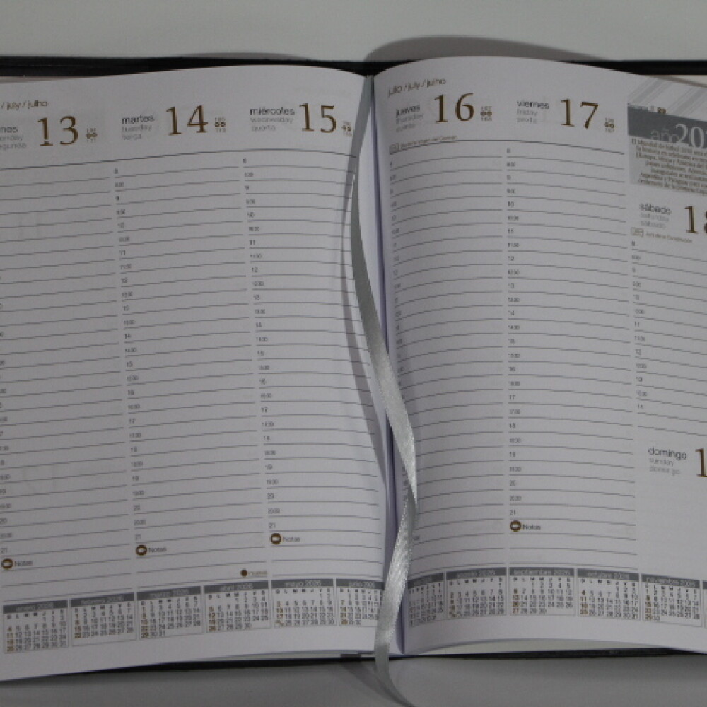 AGENDA REMEMBER III FIRST 1411 COLOR VERDE OSCURO
