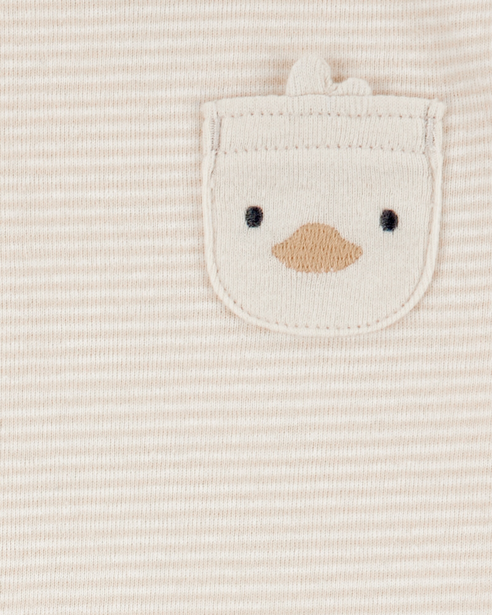 Set cuatro piezas de algodón, pantalón, remera, gorro y medias Set cuatro piezas de algodón, pantalón, remera, gorro y medias