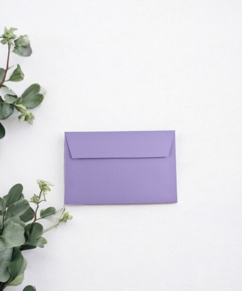 Sobre color 120 grs 6,5x10 cm. LILA