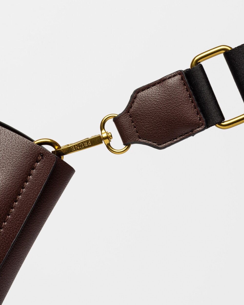 Cartera de Mano Anette Grande en Efecto Cuero Liso Marron