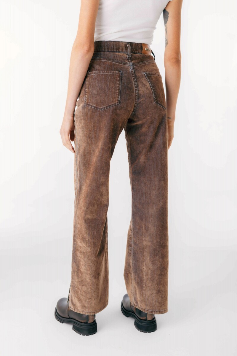 Jean Enea Velvet Chocolate
