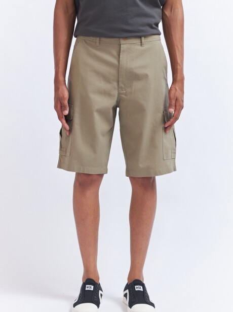 SHORT FLORO VERDE MILITAR