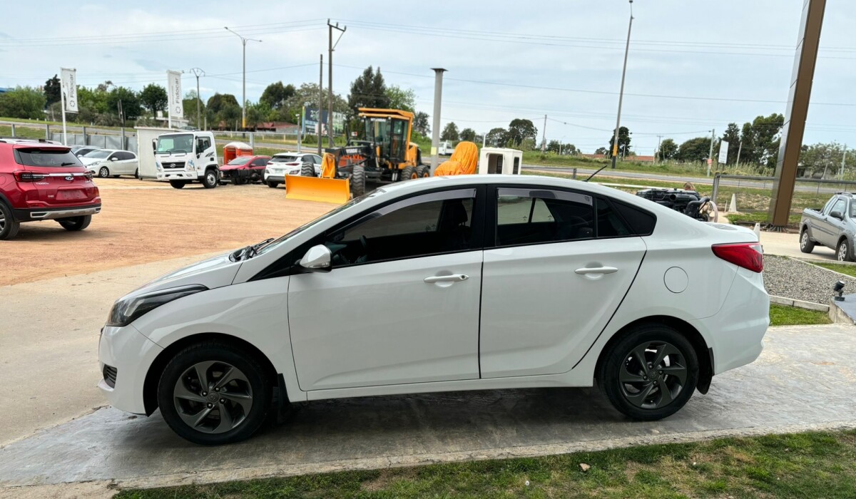 Hyundai HB20S 1,6 Comfort Plus - 2018 Hyundai HB20S 1,6 Comfort Plus - 2018