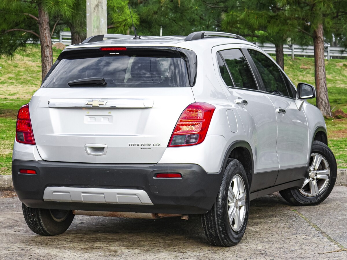 Chevrolet Tracker LTZ FWD 1.8| Permuta / Financia Chevrolet Tracker LTZ FWD 1.8| Permuta / Financia