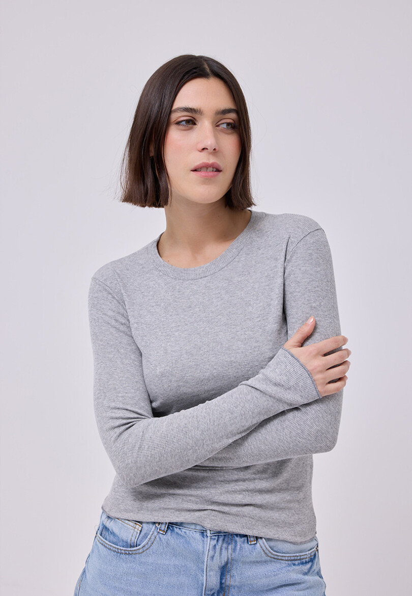 Remera Lila Gris