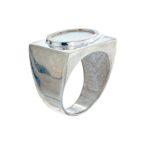 Anillo de plata 925 y nácar. Anillo de plata 925 y nácar.
