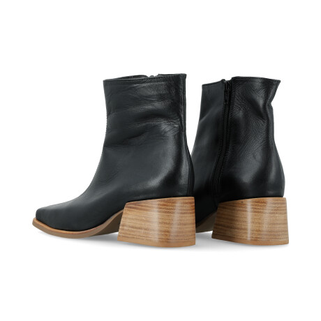 BOTA VENET - CUERO SEXTINA NEGRO