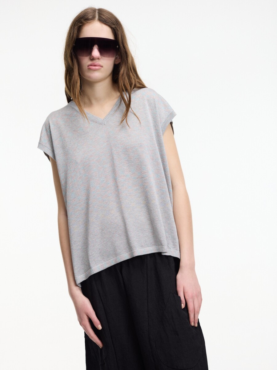 SWEATER SIN MANGAS 