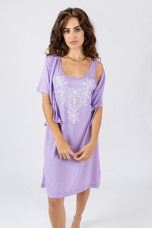CONJUNTO CAMISON CON CASACA LILA
