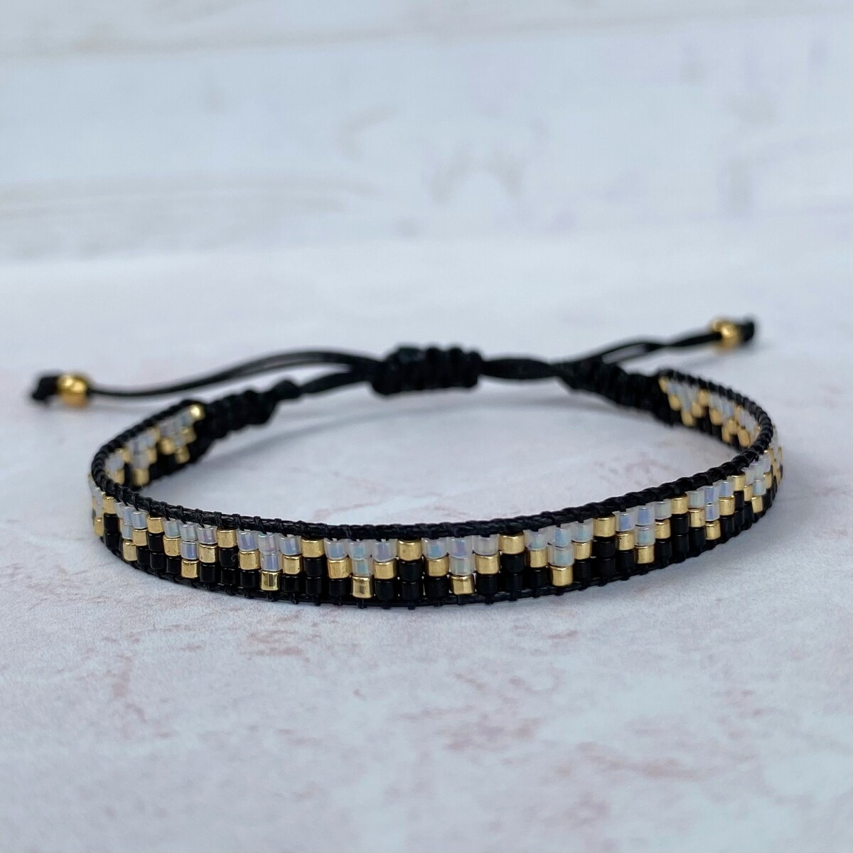 Pulsera ETERNA tejida 