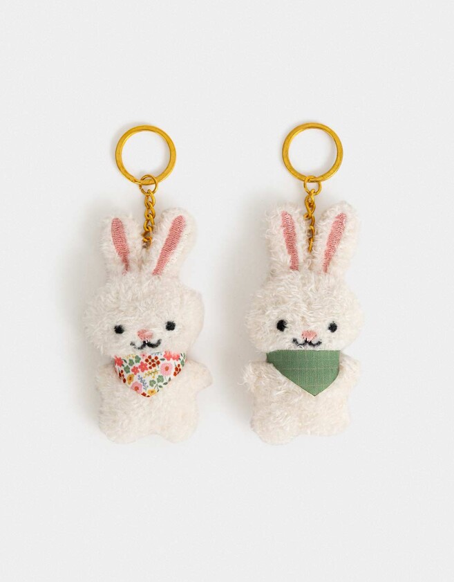 Llavero Peluche Set De Dos Llaveros De Conejitos De Peluche Para Compartir - Combinacion Multicolor