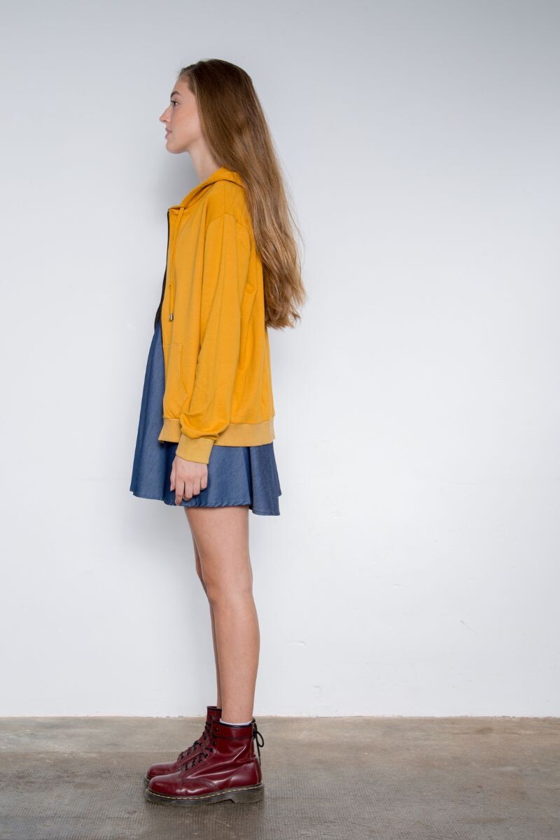 Campera capucha Mostaza
