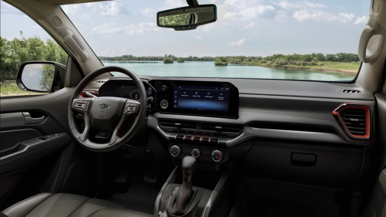 53-interior.jpg