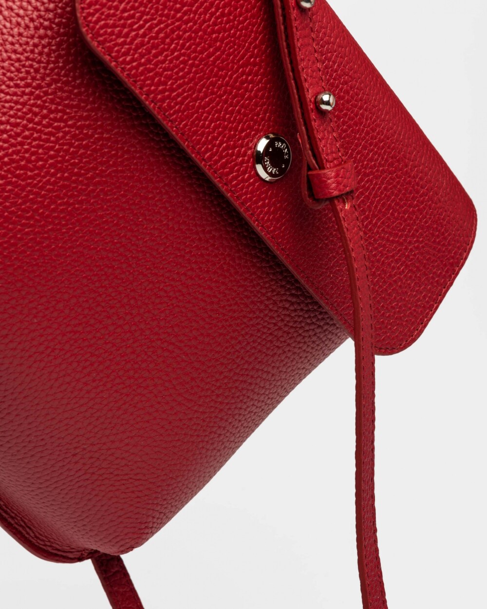 Morral Liana En Cuero Graneado Rojo