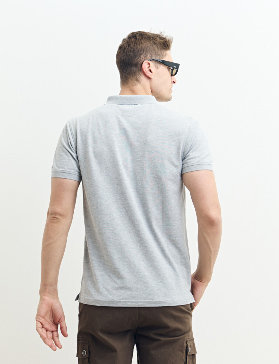 520751 REMERA HARRINGTON LABEL Gris Melange