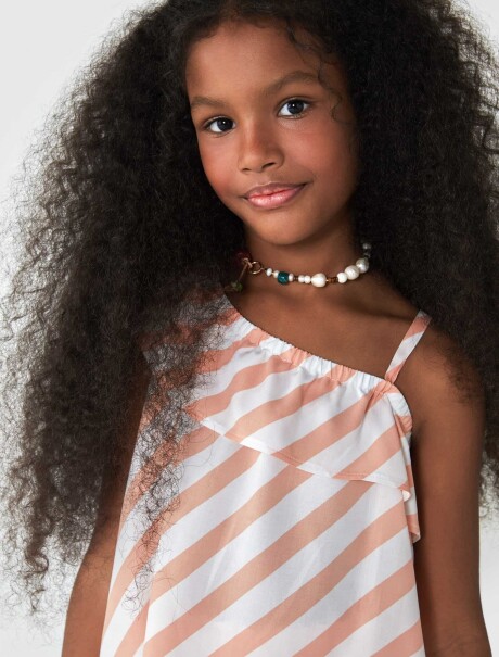 CONJUNTO INFANTIL CON ESTAMPADO NARANJA