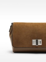 Bolso Bandolera Con Solapa camel