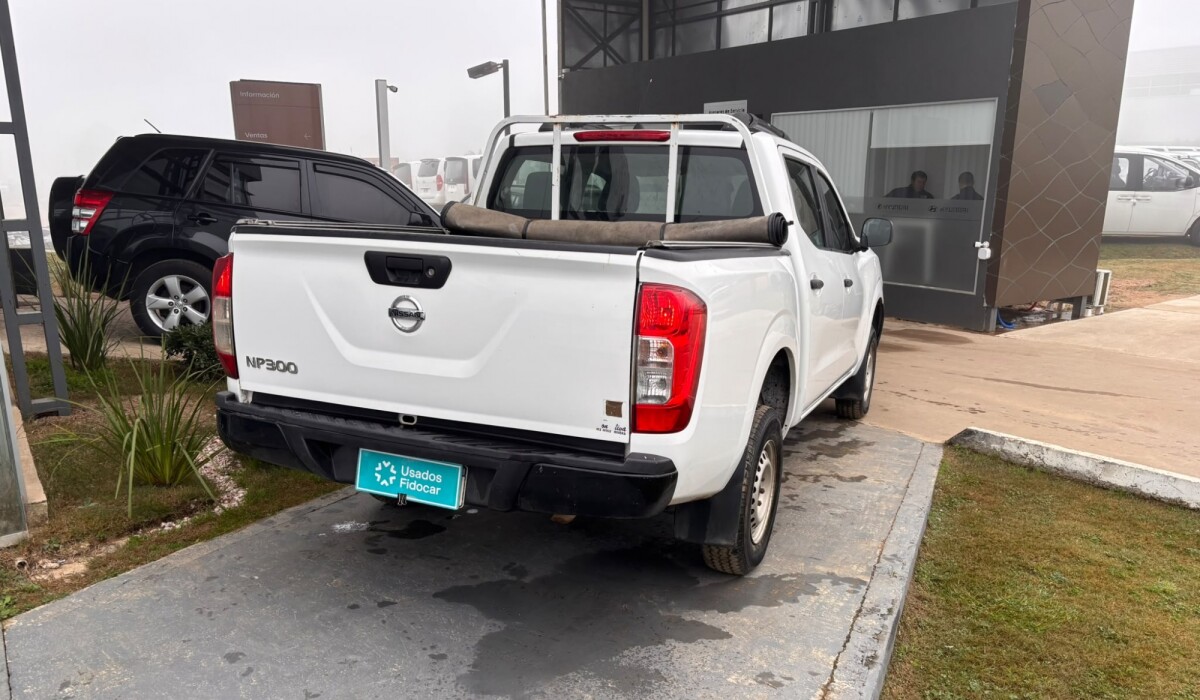 Nissan NP300 2.5 DC S MT - 2018 Nissan NP300 2.5 DC S MT - 2018
