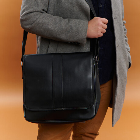 Morral grande con solapa Morral grande con solapa