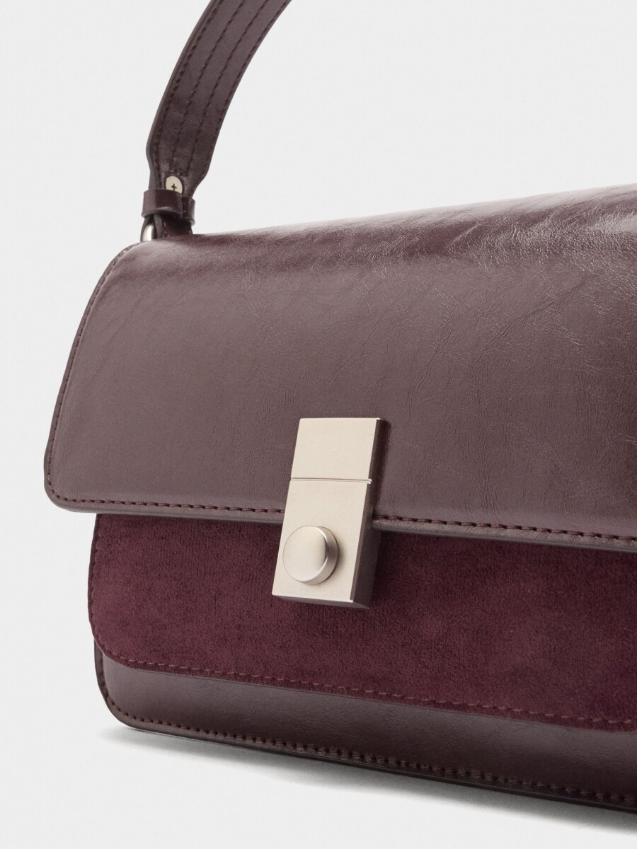 Bolso De Mano Con Solapa burdeos