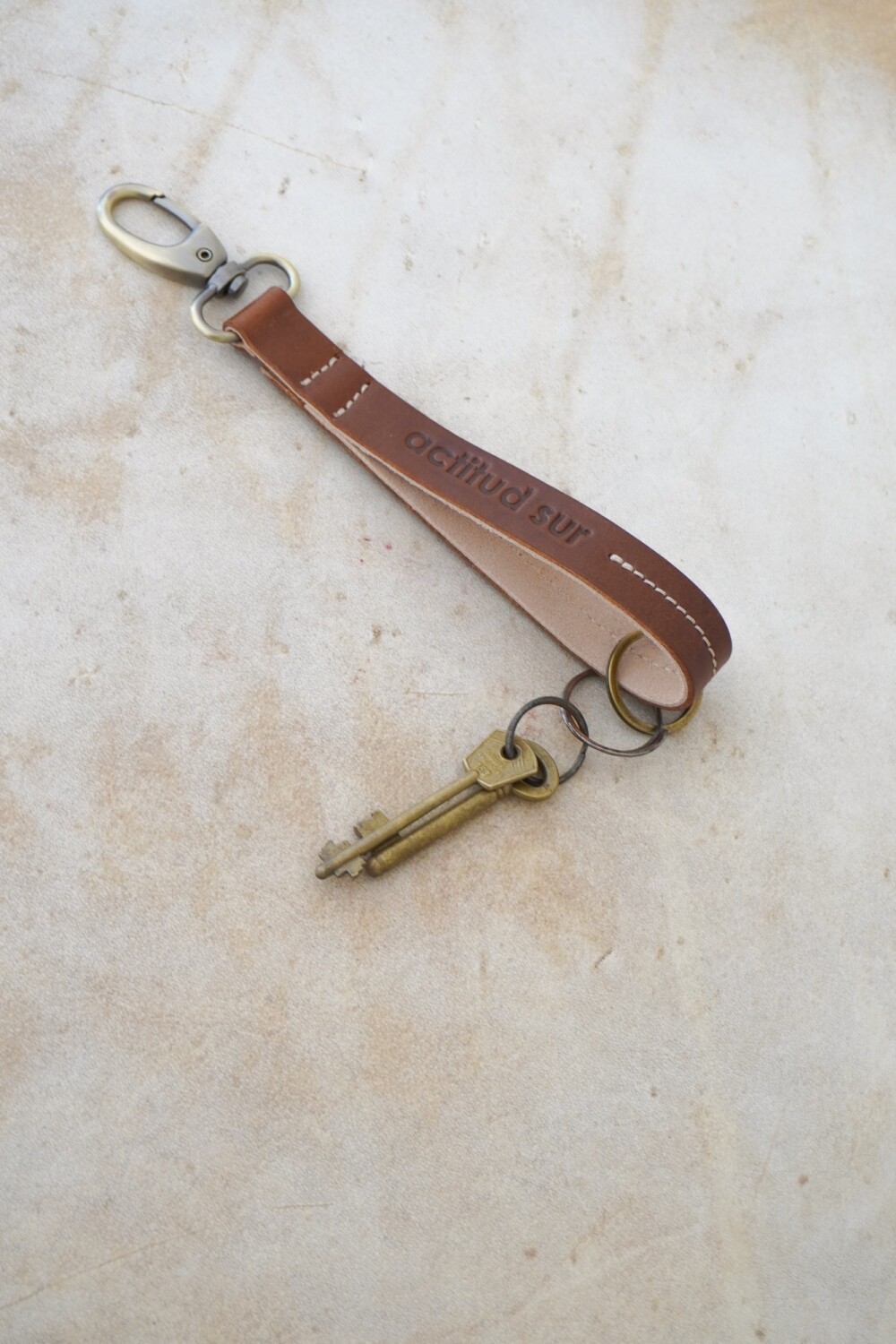 Colorful Key Chain Camel / Beige