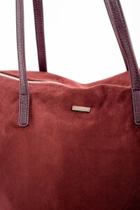 Travel Bag Gamuza Vegana Con Cierre Bordeaux