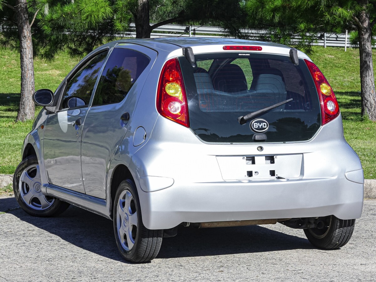 BYD F0 GLX-I 1.0 Extra Full | Permuta / Financia BYD F0 GLX-I 1.0 Extra Full | Permuta / Financia