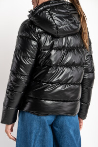 Campera Engomada Water Repellent Negro