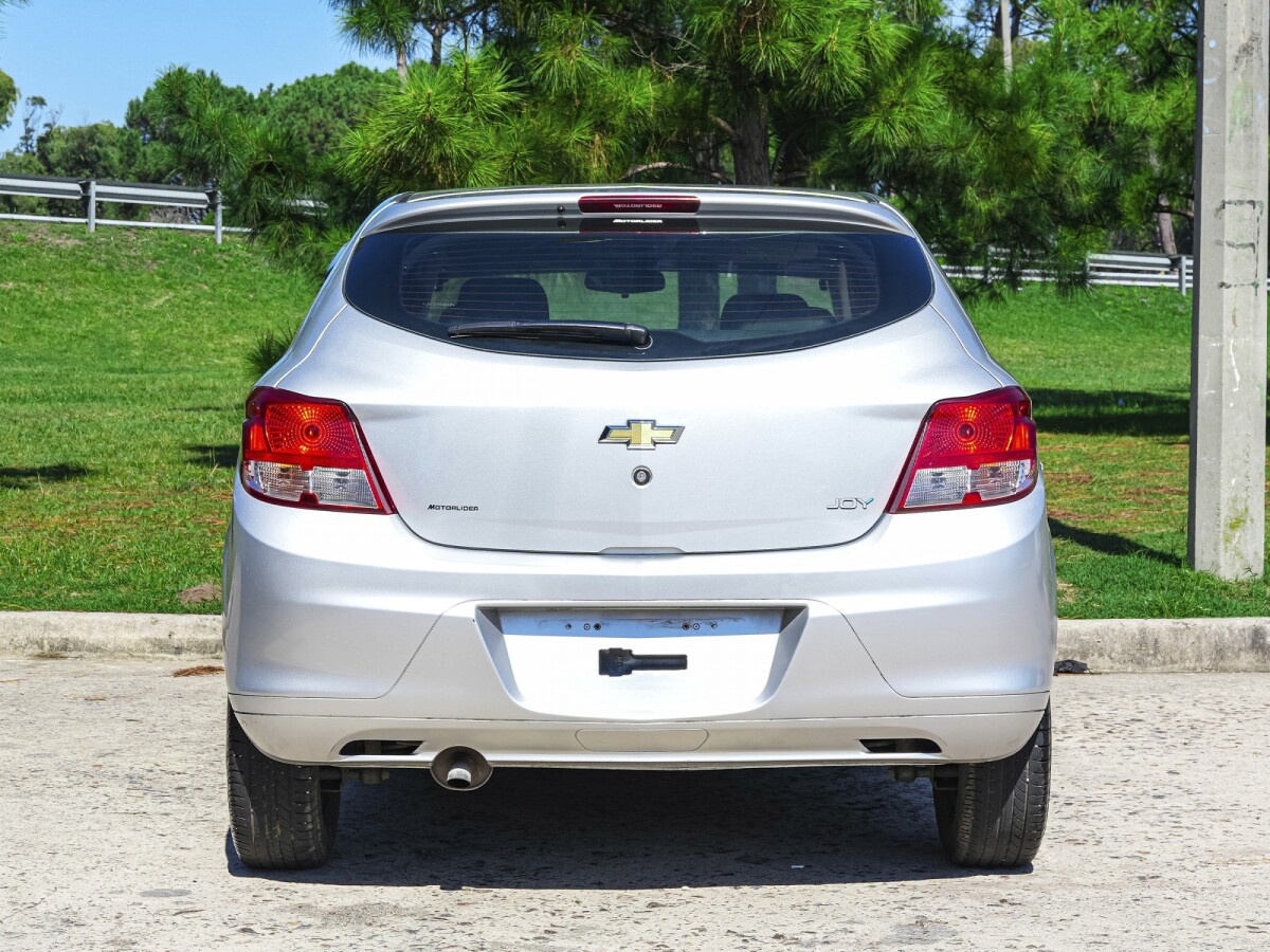 Chevrolet Onix Joy 1.0 Extra Full 2018| Permuta / Financia Chevrolet Onix Joy 1.0 Extra Full 2018| Permuta / Financia