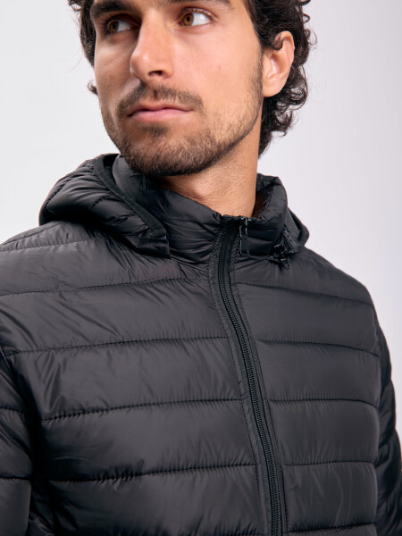 Campera capitoneada básica Negro