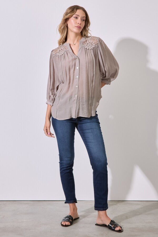 Blusa Crochet KHAKI