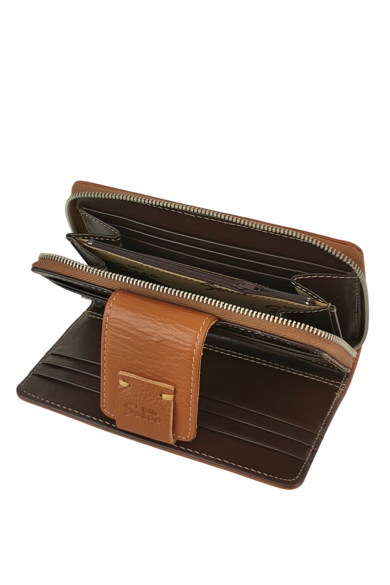 Monedero con tarjetero y costura a mano Marrón