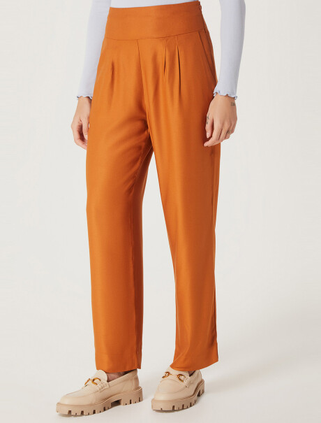 PANTALÓN MODELO CARROT NARANJA OSCURO