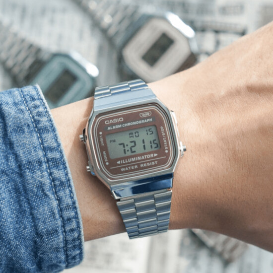 Reloj CASIO RETRO A168WA-5AYDF Acero Plateado Esfera 33mm 0
