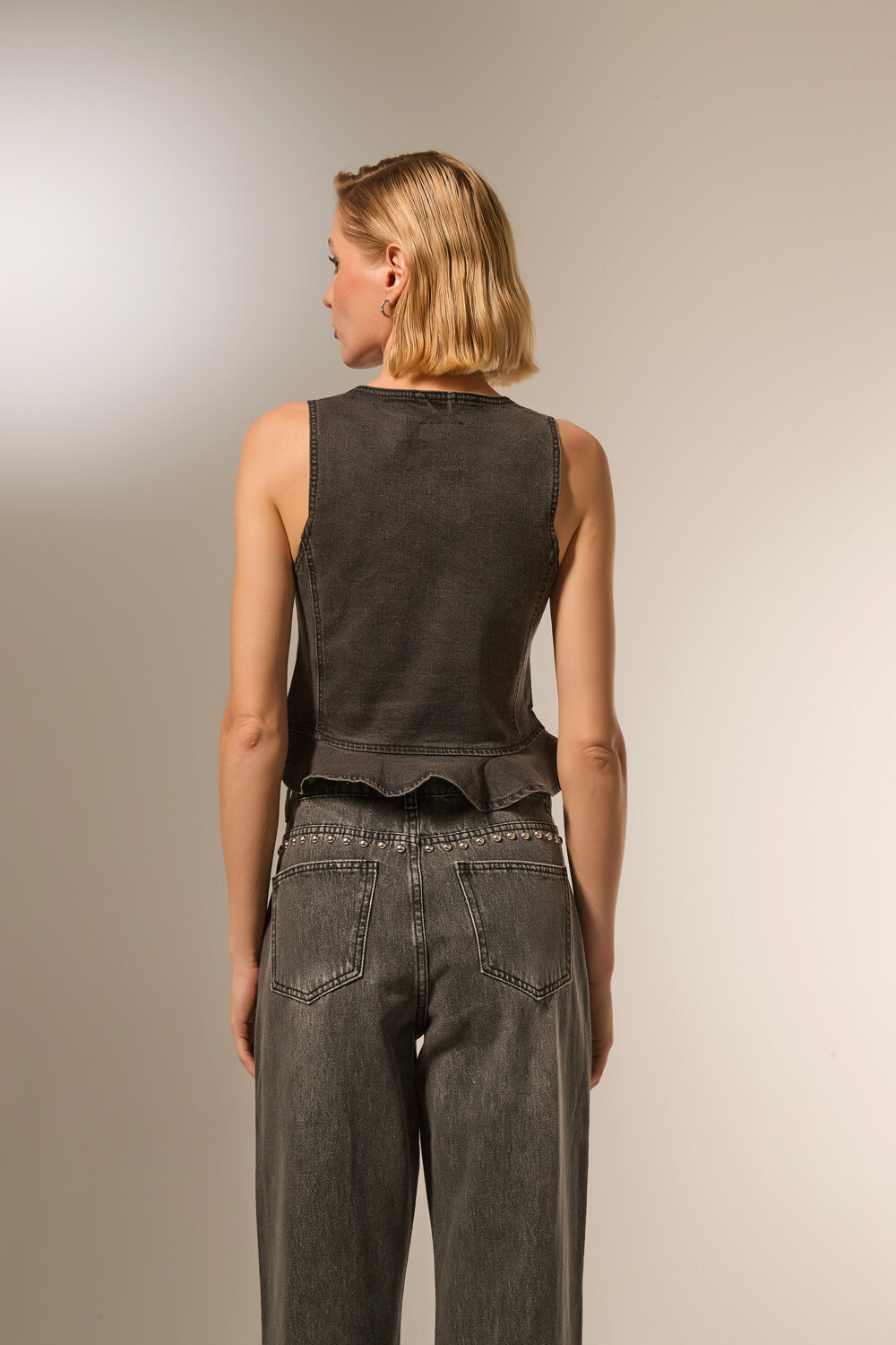 Chaleco Leminas Negro