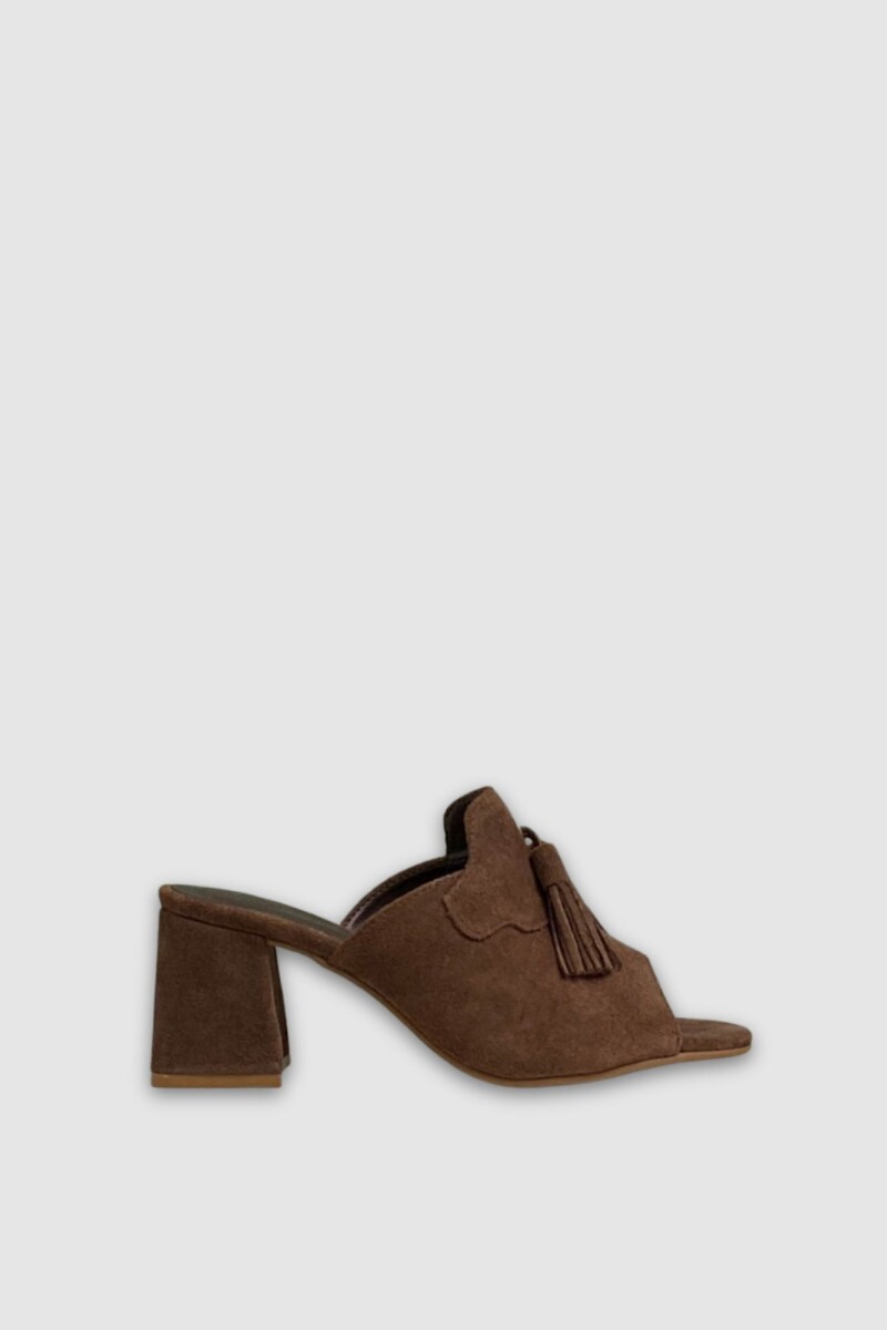 Zueco en gamuza Tere 