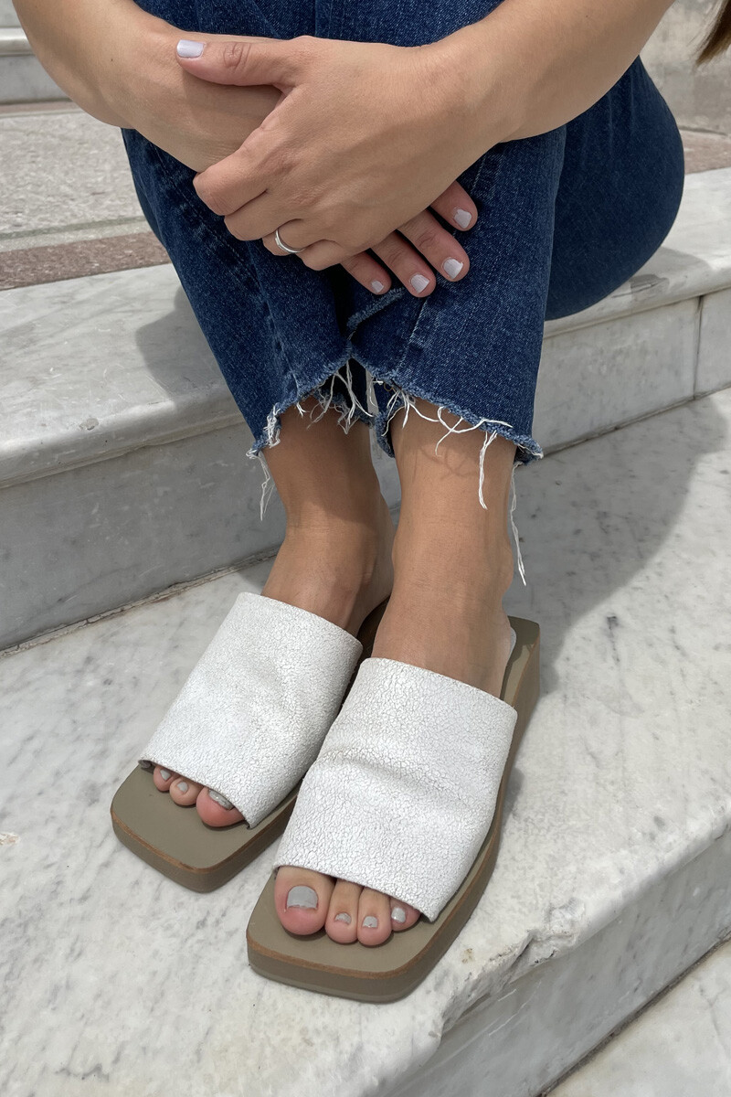 Sandalias Nina Blanco gastado