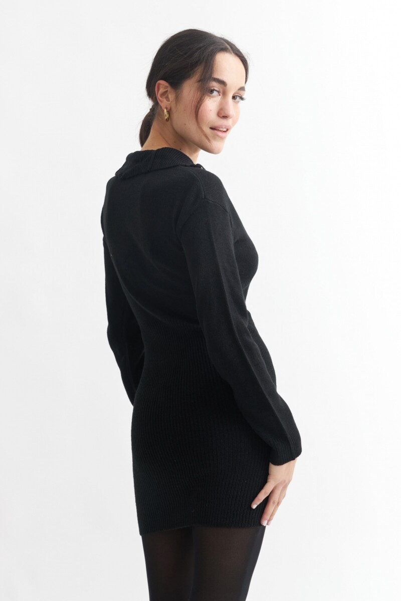 Vestido corto tejido con medio cierre NEGRO