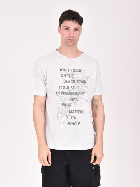 REMERA FOCUS GRIS MELANGE C