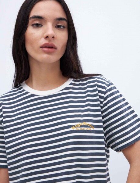 Remera Dickinson Marino