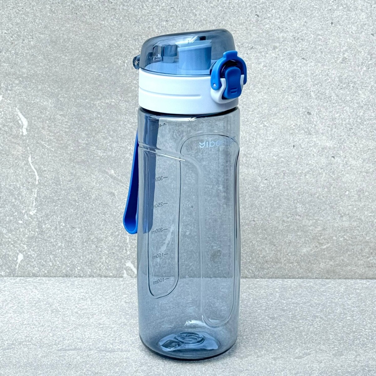 Botella Deportiva Plástica Con Sorbito 420ML 