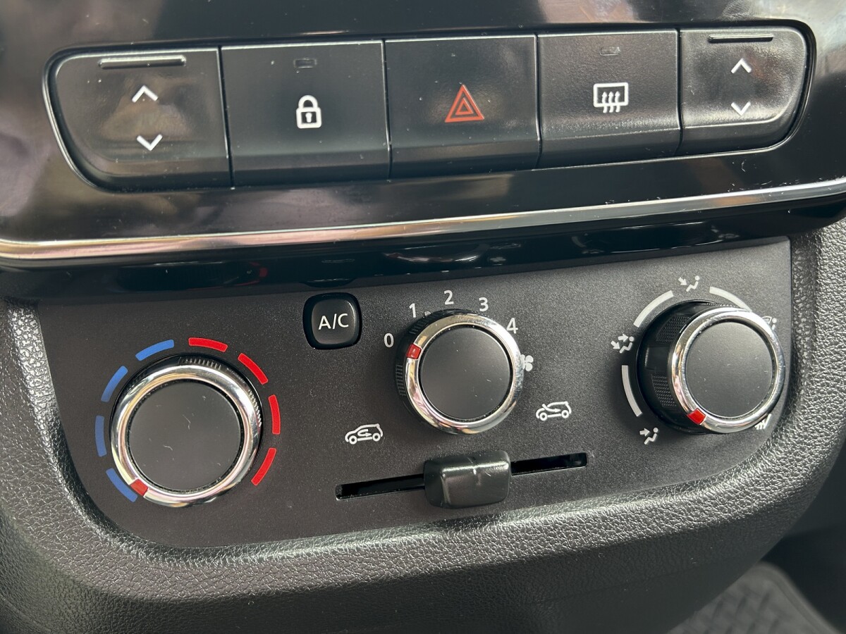 Renault Kwid Outsider EXCELENTE ESTADO! | Permuta / Financia Renault Kwid Outsider EXCELENTE ESTADO! | Permuta / Financia