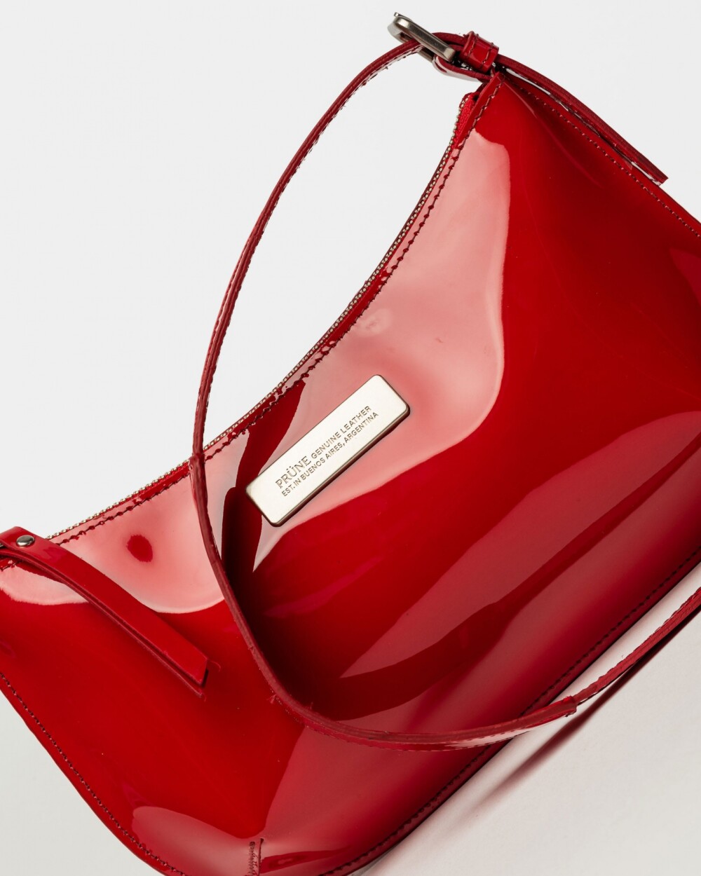 Cartera al hombro Mia en cuero charol Rojo
