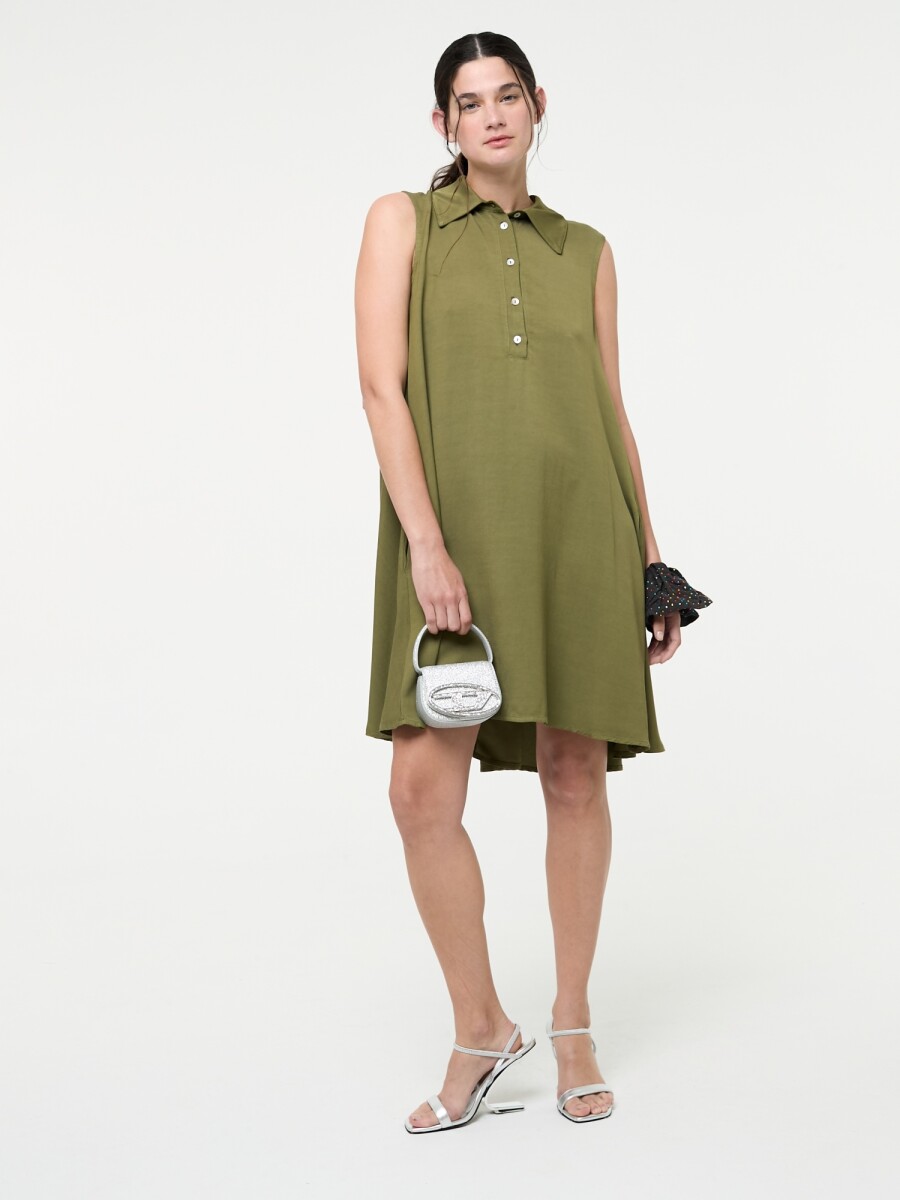 VESTIDO CORTO CON CUELLO 